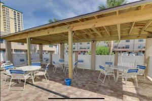 Emerald Shores: Steps from the Gulf, Navarre Beach