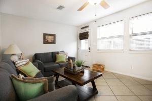 Emerald Shores: Steps from the Gulf, Navarre Beach