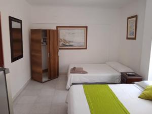 Habitación I frente a la playa ( Bocagrande )