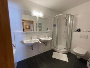 Lovely 3 Bedroom Apartment, Ski inSki out
