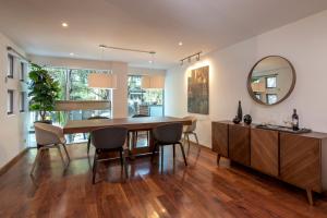 Grand Cinema & Jacuzzi Appartment