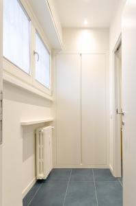 VELASQUEZ APARTMENTS - A - San Siro