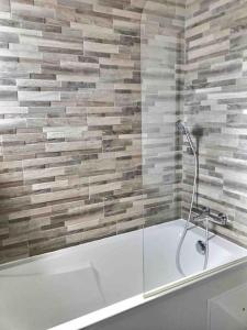 Villa Exceptionnelle Piscine et Jardin privé Séjour Haut de gamme proche La Rochelle