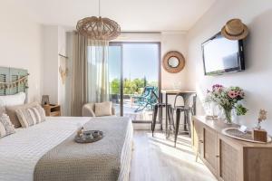 Appart'hotels Studio Nuitee en Provence 2 : Studio - Vue sur Piscine 