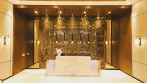 Embarcadero Suite Apartment by Novi McKenzie