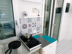 MONOLOCALE PIANO TERRA fronte spiaggia