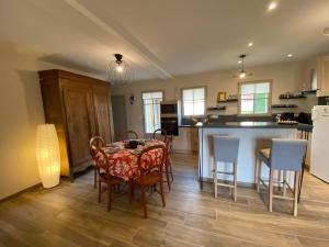 Maisons de vacances House in St Suliac near Rance River : photos des chambres