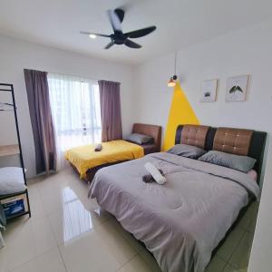 B3 Superb PoolView Manhattan Waterpark Homestay Ipoh4-8Pax NETFLIX