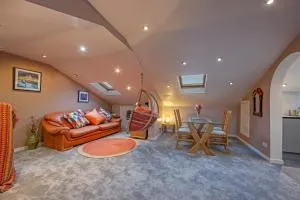 Premium 2nd floor 2 bed Apt sleeps 4 adults in Oban town - Oban