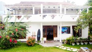 Madiha Surf House Lanka