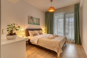 Relaxation Station - My Charming, Cosy&Inviting Apt - Smart Thermostat - Private Parking - IOR Park - Long Term Price Cuts