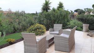 Villa for 9 people 15 mins walk from the beaches and the center of Ste Maxime