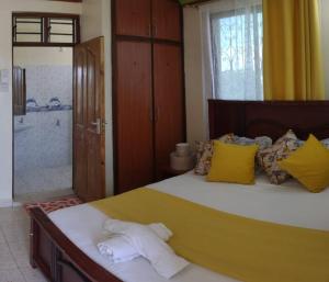 Homely,Stylish Nyali 2BR Suite w Hot Shower WIFI