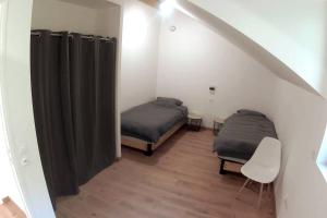 Maisons de vacances Gite Le Morgon et Espace bien-etre privatise de 18h a 20h, jacuzzi, hammam, sauna : photos des chambres