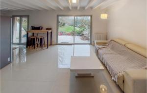Maisons de vacances Amazing home in Molan-sur-Mer with 3 Bedrooms and WiFi : photos des chambres