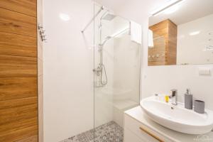 Horyzont Apartamenty - Kapitański Mostek- BLISKO PORTU- Możliwosć wykupienia śniadania