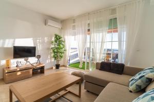 Almare Suites Burbujas I - Vistas al mar, golf, junto a la playa