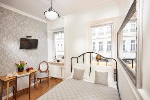 Mokotowska Place for You