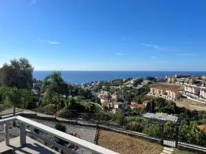 Residence Eucalyptus-San Remo-Free Parking - San Lorenzo