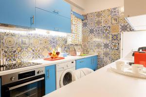 Heart of Koukaki flat, 10’ walk to Acropolis