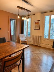 Appartements Charmant et Atypique T3 proche centre ville : photos des chambres