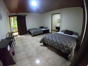 Hotel Rio Celeste to Know