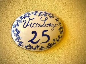 Vico Longo 25 - Ensuit flat in the heart of Naples