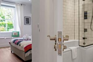 Cheerful Stays - Westend Cottage
