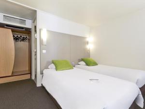 Hotels Campanile Lyon Nord - Ecully : Chambre Lits Jumeaux - Occupation simple - Non remboursable