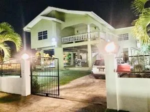 Ursula Guesthouse in Bon Accord - Port-of-Spain