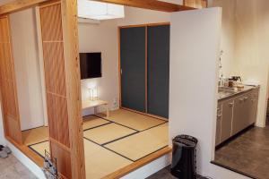 Kumamoto Spacious One Room Apartment for up to 5ppl w Kitchenette - space kuhonji 3-Star Accommodation suite