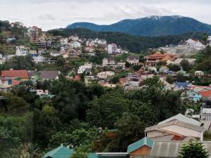 Nhà nghỉ Gia Tiến