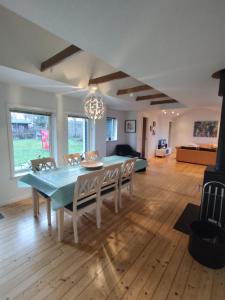 Holiday House, Garden and Beach Escape, one hour from Copenhagen