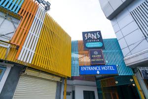 Sans Hotel Rumah Kita Daan Mogot by RedDoorz