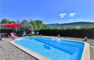 Maisons de vacances Beautiful home in Lussas with Outdoor swimming pool, 2 Bedrooms and WiFi : photos des chambres
