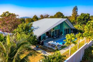 Large Private Pool Villa with 7 Bedrooms 7B