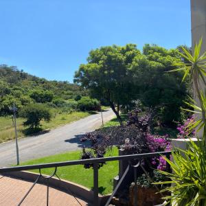 Glenvista Home with a View