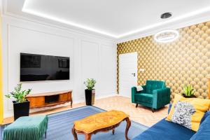 Pleasant Apart ~ 700m Main Square - Self check-in 24h