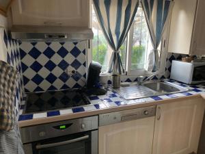 STUDIO classé 3 étoiles 10 mn Cannes