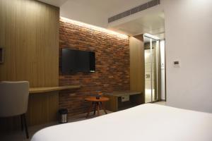 RATHNA RESIDENCY - Near US CONSULATE