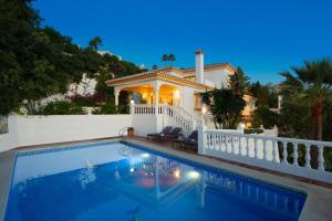 Large Family Villa 500m From Beach with Stunning Views