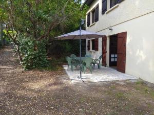 Appartement avec jardin dans le village de l Herbe ref 92