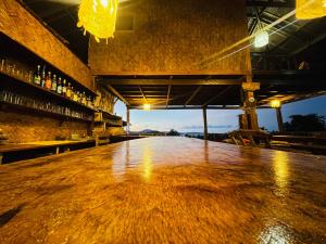 Jungle bar Resto & Cottages