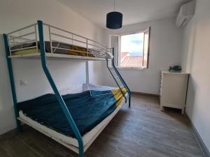 Appartements Appartement renove independant avec garage au centre du village : photos des chambres