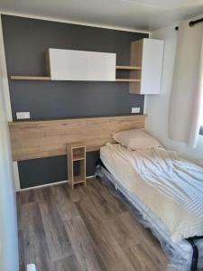 Campings Modele d'exception, 3 ch, 2 sdb, 43m2 - proche parc aquatique : photos des chambres