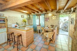 El Colirrojo - Los Sitios de Aravalle