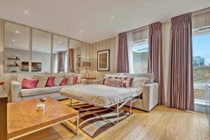 Modern 2 bedroom & 2 bathroom apartment in Fulham