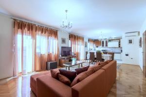 Apartment in Kastel Novi with terrace, air conditioning, W-LAN, washing machine 5104-1