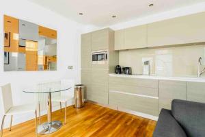 Canary wharf Luxury apartment