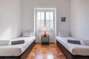 Magnificent 4BDR Apartment in Lisbon by LovelyStay